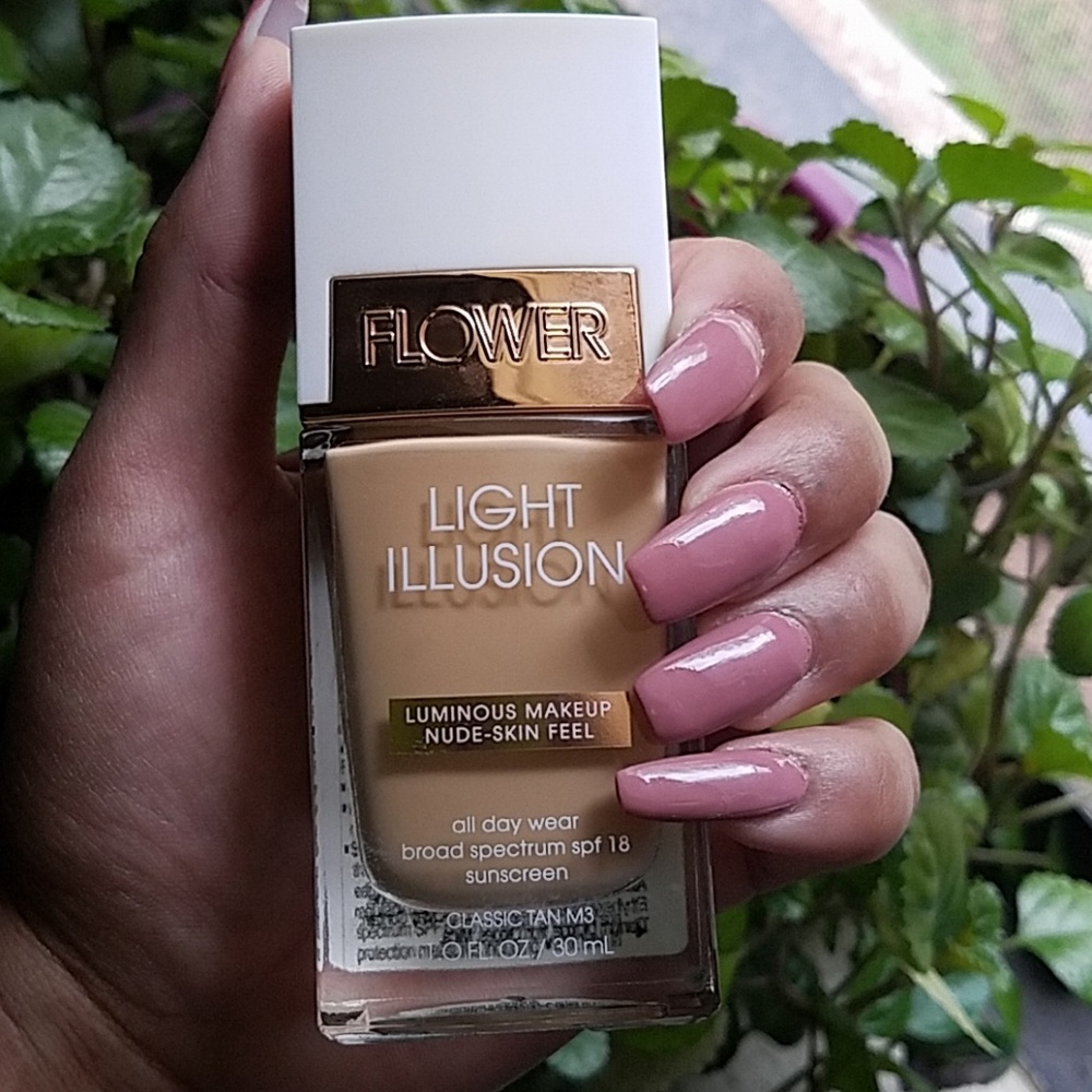 FLOWER BEAUTY | LIGHT ILLUSION FOUNDATION
